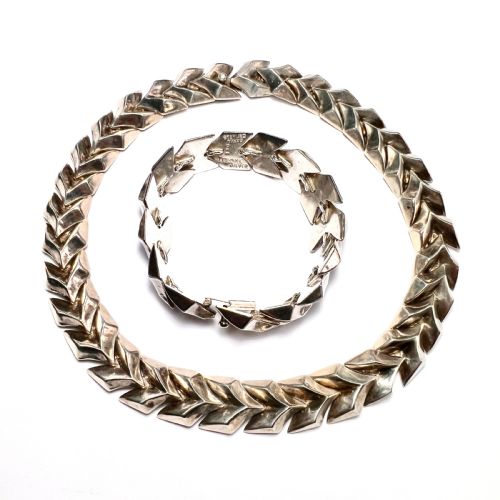 fig 1. Vintage Enrique Ledesma Silver Chevron Bracelet