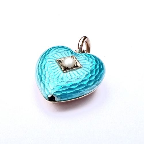 fig 2. Edwardian 15CT Gold Turquoise Enamel Heart Pendant