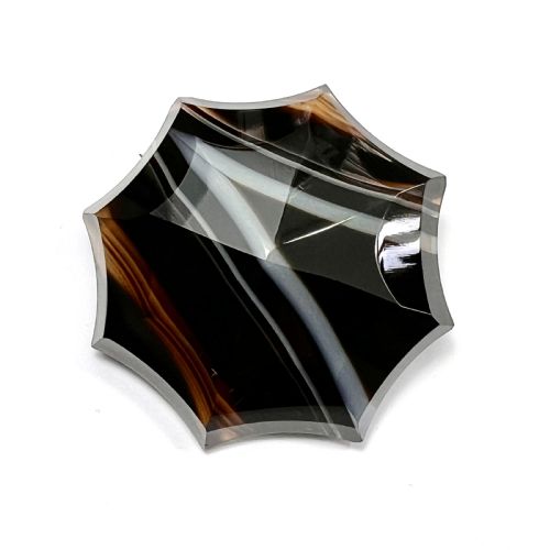 fig 1. Rare Large Victorian Carved Banded Agate Brooch