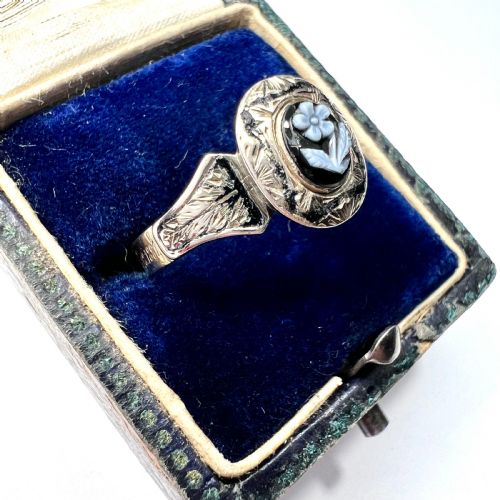 fig 2. Victorian 9CT Gold Enamel Forget Me Not Mourning Ring