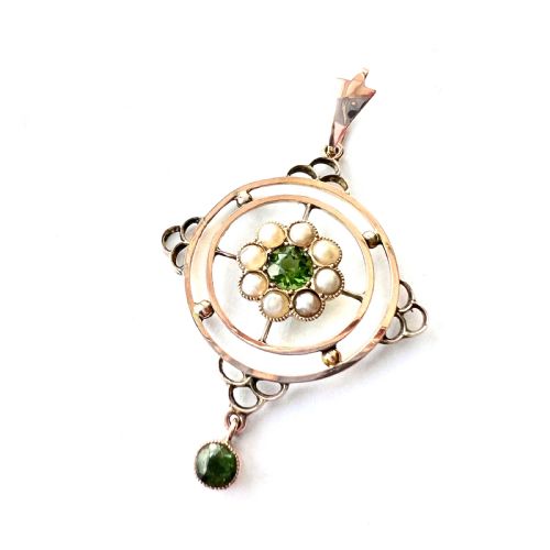 fig 1. Edwardian 9CT Gold Paste Peridot and Seed Pearl Pendant
