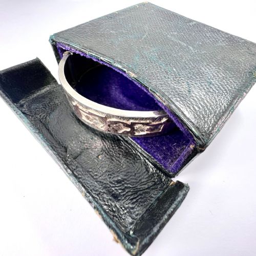 BOXED VICTORIAN STERLING SILVER AND GOLD HINGED CUFF BANGLE - ADDITIONAL PHOTO 1