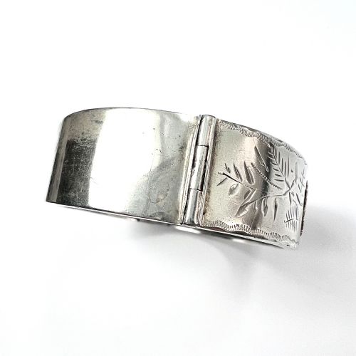 BOXED VICTORIAN STERLING SILVER AND GOLD HINGED CUFF BANGLE - ADDITIONAL PHOTO 9