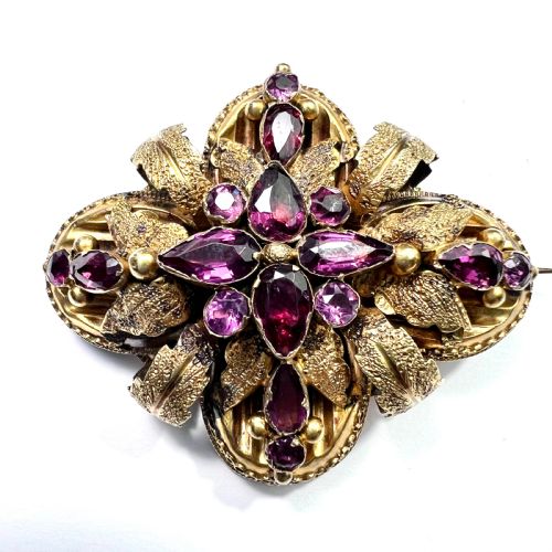 High Victorian 15ct Gold Almandine Garnet Brooch