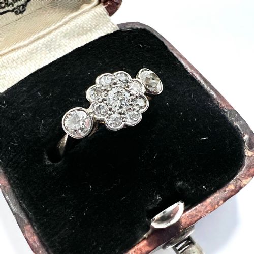 fig 1. 18CT Gold Art Deco Diamond Daisy Cluster Ring