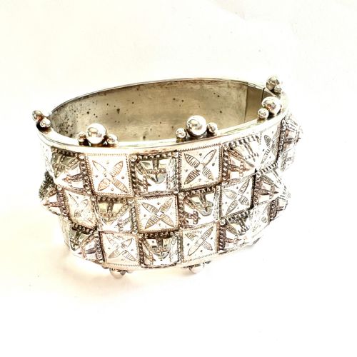 Victorian Heavy Sterling Silver Hinged Cuff Bangle