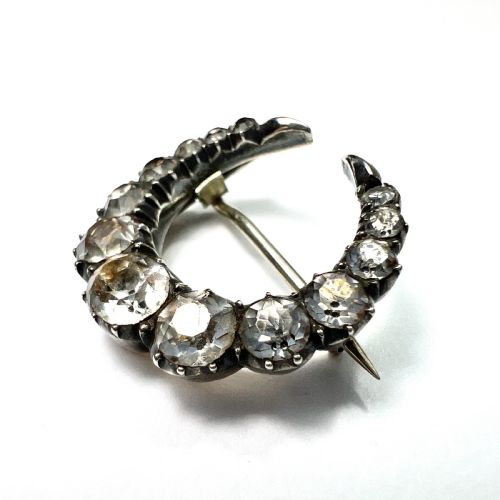 fig 1. Georgian Black Dot Paste Silver Crescent Brooch