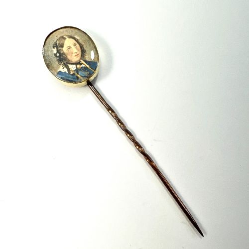 ANTIQUE GOLD MINIATURE PORTRAIT OF A LADY STICK PIN - ADDITIONAL PHOTO 1