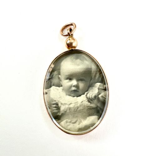 1905 Edwardian 9ct Rose Gold Photograph Locket Pendant