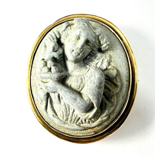 fig 2. Victorian Gold Carved Lava Cameo Brooch