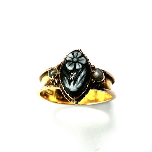 fig 2. Victorian 15CT Gold Sardonyx and Pearl Forget me Not Memorial Ring