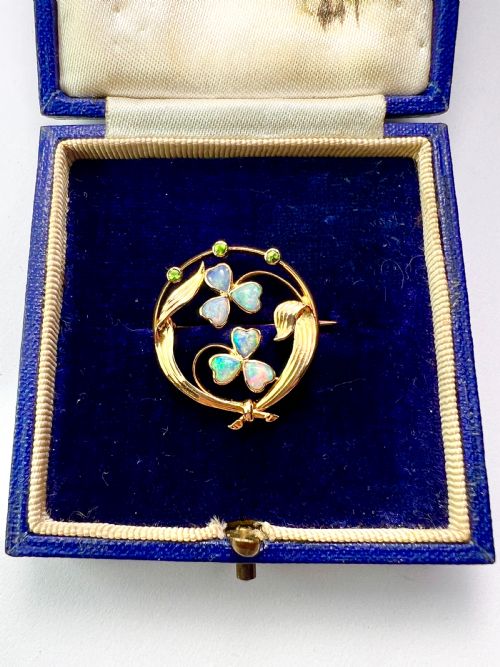 fig 1. Edwardian Art Nouveau 15CT Gold Opal Demantoid Garnet Brooch