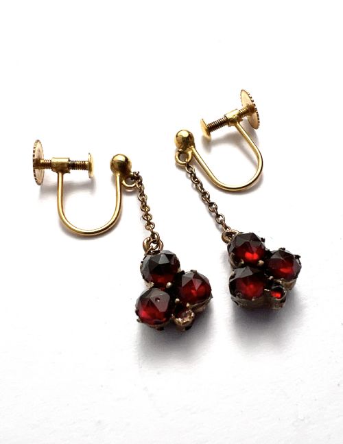 fig 1. • Victorian 9CT Gold Rose-cut Garnet Trefoil Earrings
