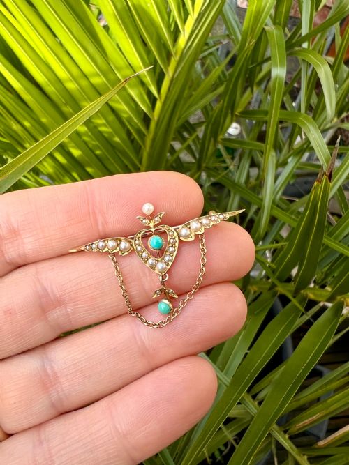 EDWARDIAN 15CT GOLD TURQUOISE PEARL WINGED HEART BROOCH - ADDITIONAL PHOTO 9