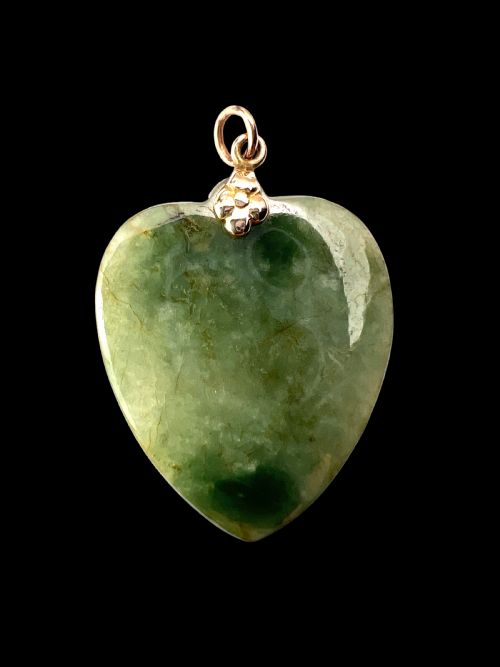 fig 1. Victorian 9CT Gold Nephrite Jade Heart Pendant