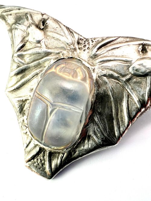 ANTIQUE ART NOUVEAU SCARAB PEWTER BROOCH - ADDITIONAL PHOTO 2