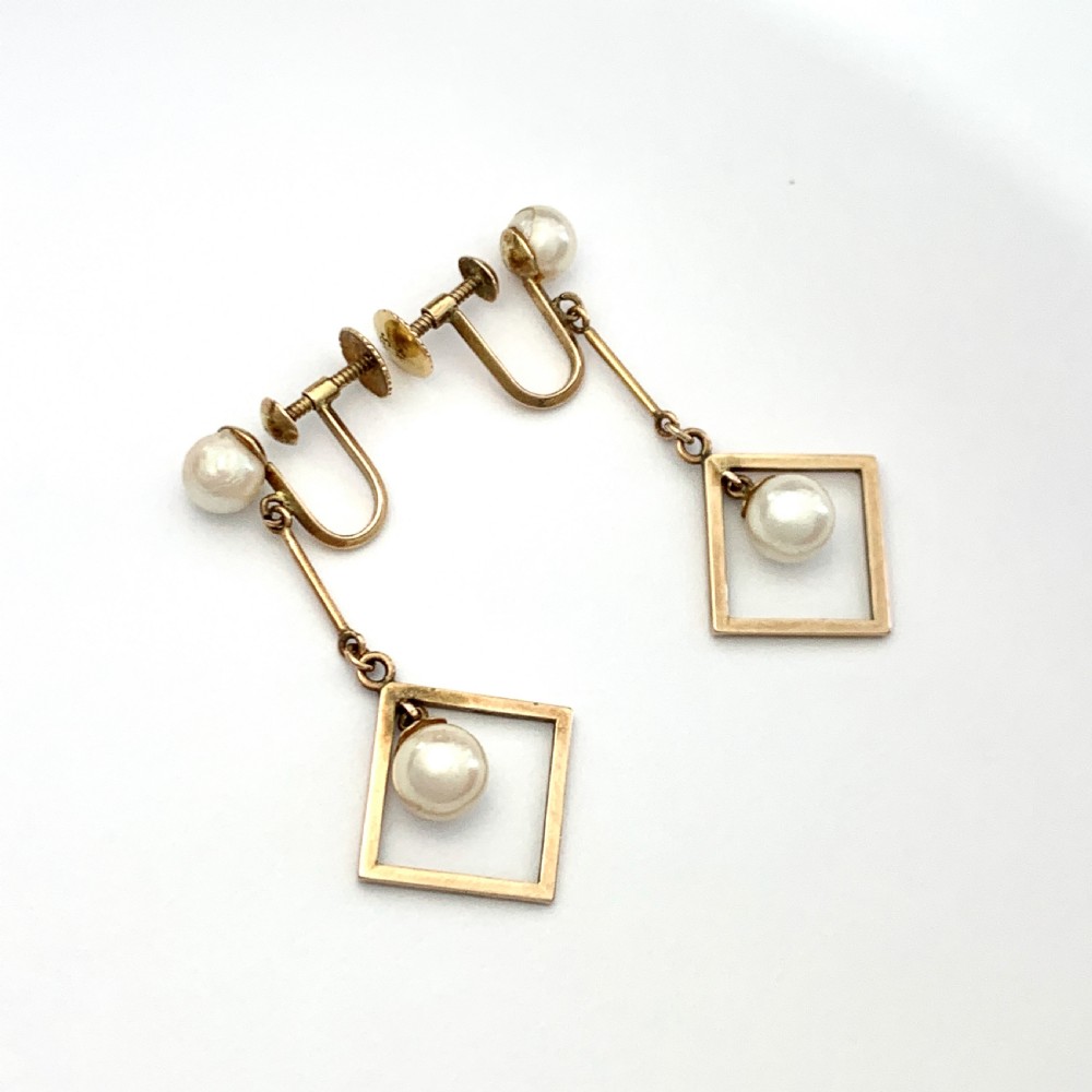 Art Deco 14CT Gold Cultured Pearl Screwback Earrings View V