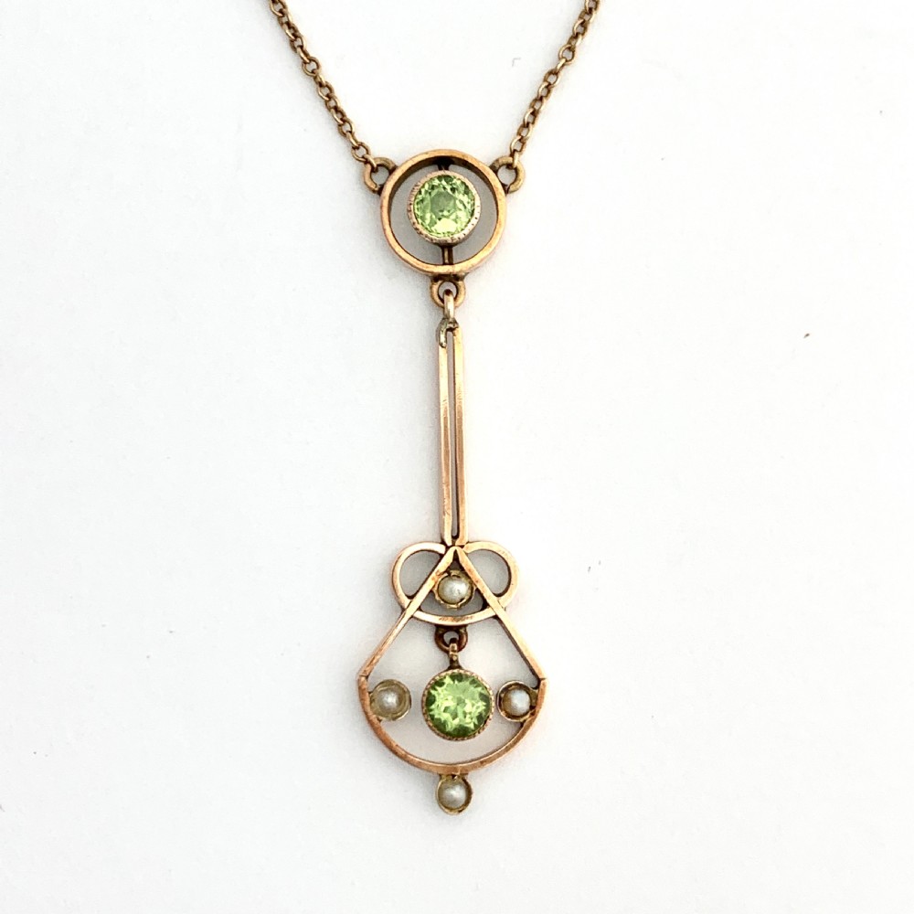 Edwardian 9CT Rose Gold Peridot Seed Pearl Necklace