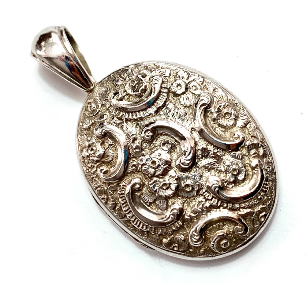Large Victorian Sterling Silver Photograph Locket