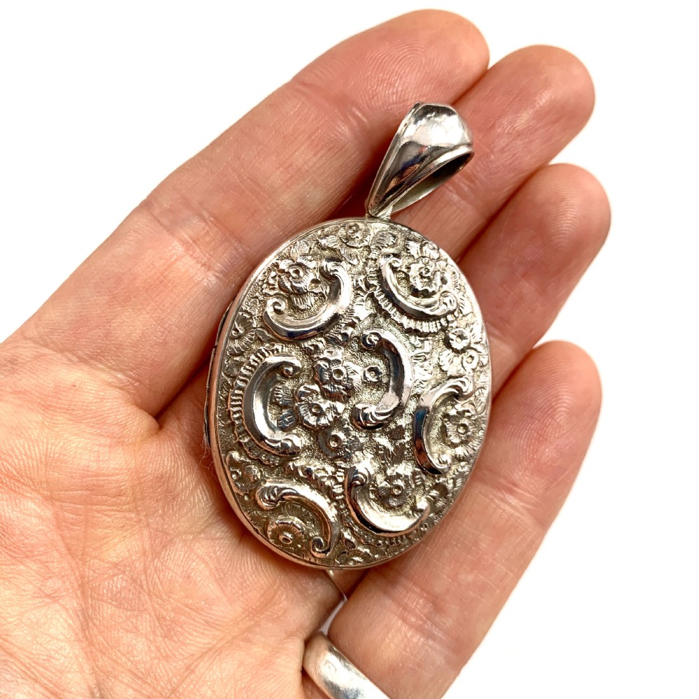Large Victorian Sterling Silver Photograph Locket View V