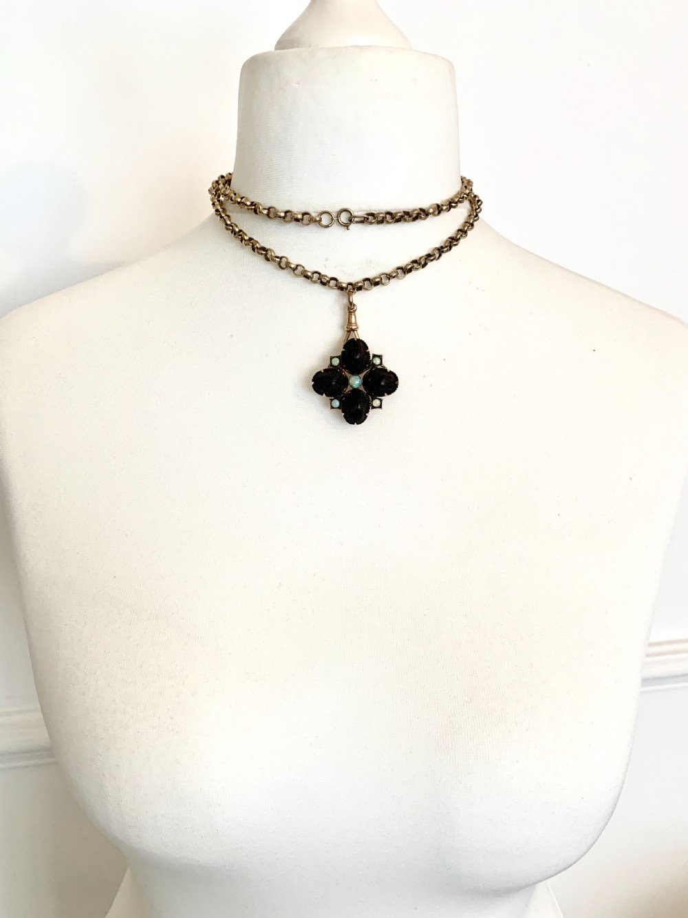 Very Long Victorian 9CT Gold Sautoir Chain with Dog Clip View VII