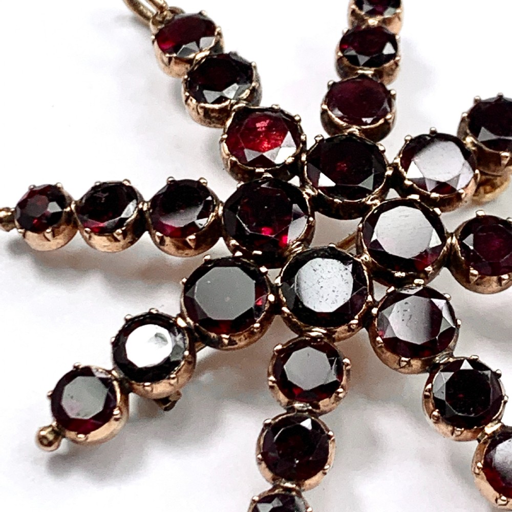 Huge Georgian 9CT Rose Gold Garnet Star Pendant/Brooch View II