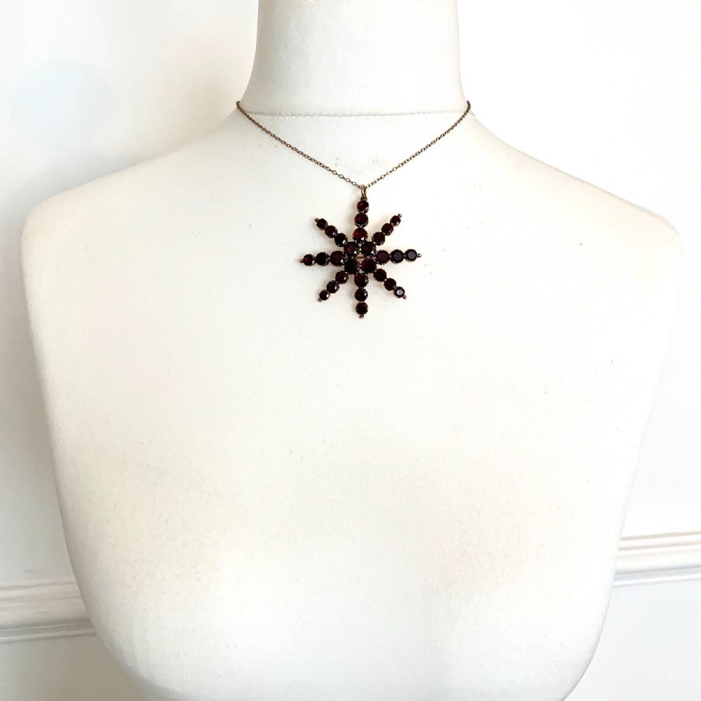 Huge Georgian 9CT Rose Gold Garnet Star Pendant/Brooch View V