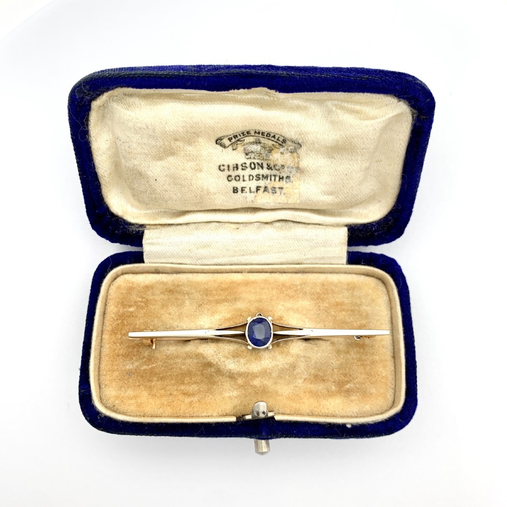 Edwardian 18CT Gold Sapphire Bar Brooch 