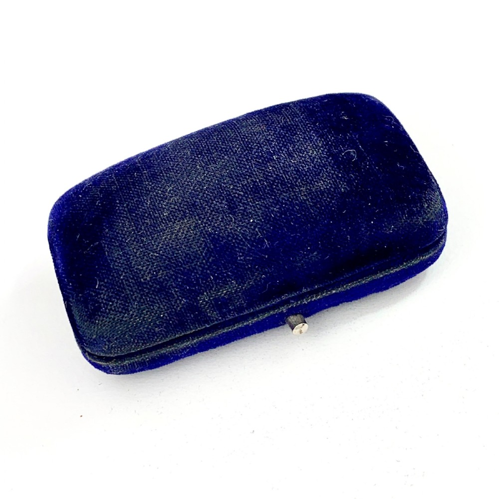 Edwardian 18CT Gold Sapphire Bar Brooch  View IV