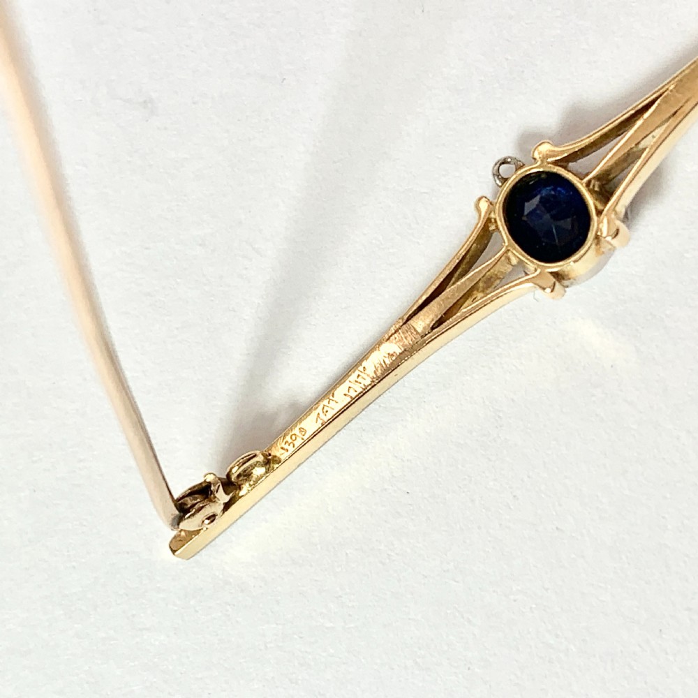 Edwardian 18CT Gold Sapphire Bar Brooch  View IX