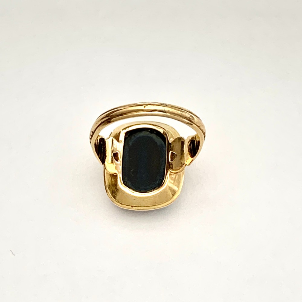Ornate Victorian 18CT Gold Agate Signet Ring View VII