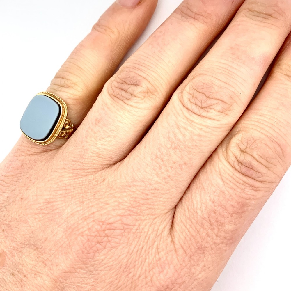 Ornate Victorian 18CT Gold Agate Signet Ring View VIII