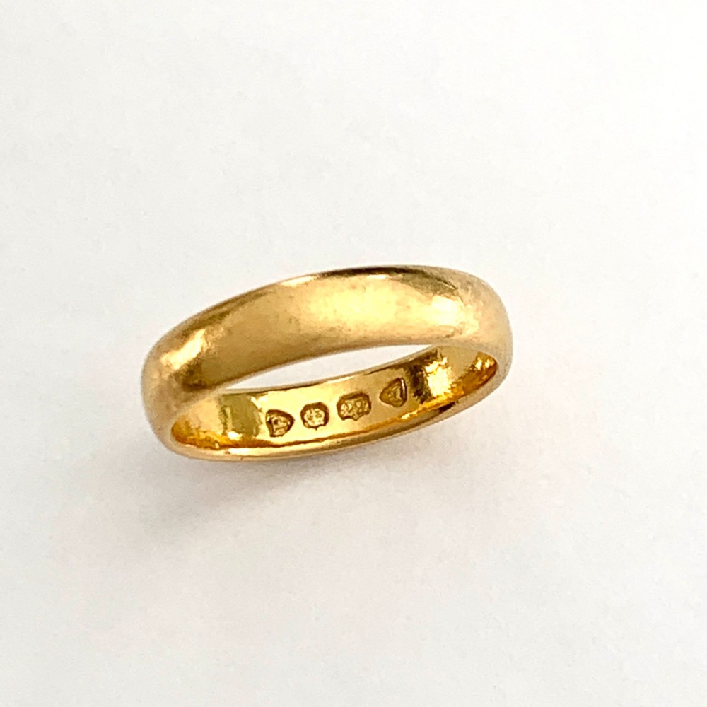 Victorian 22CT Gold Wedding Ring • Hallmarked 1890