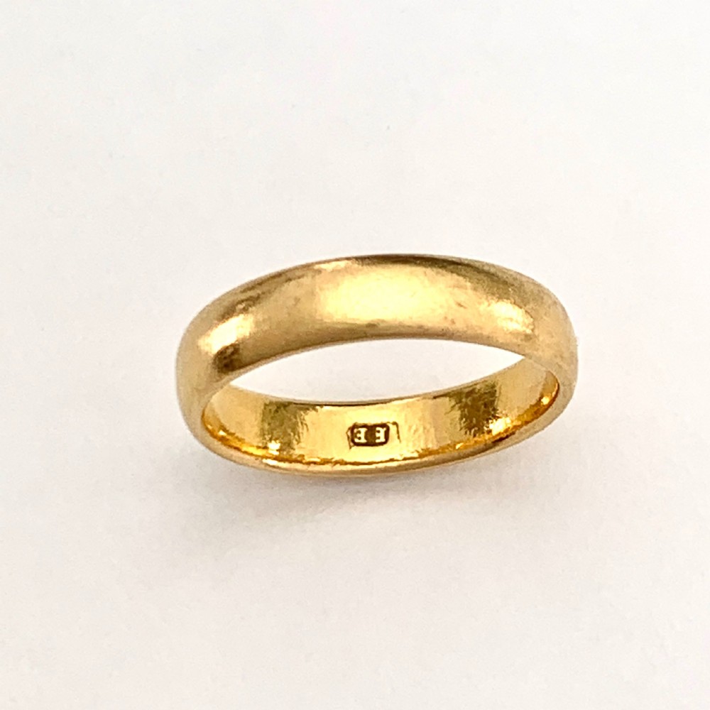 Victorian 22CT Gold Wedding Ring • Hallmarked 1890 View V