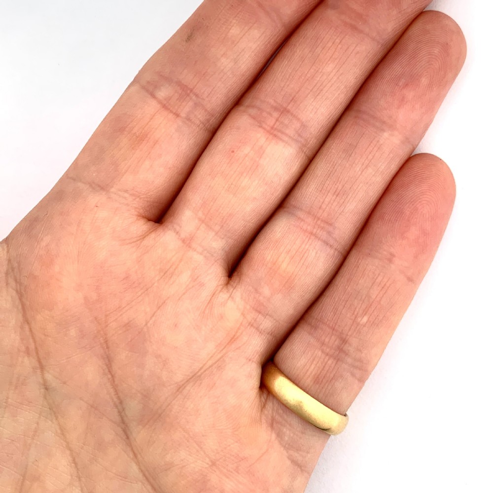Victorian 22CT Gold Wedding Ring • Hallmarked 1890 View VIII