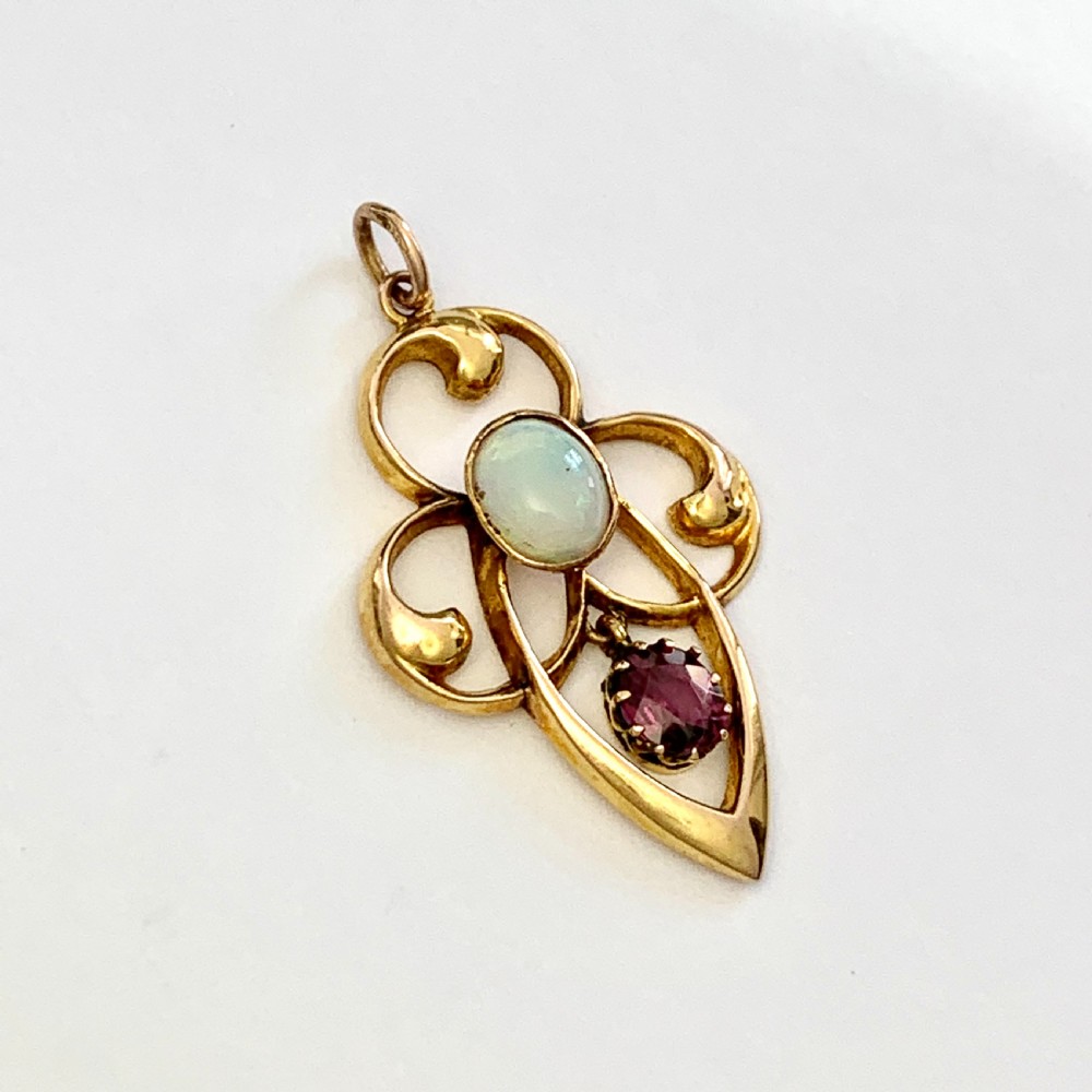 Edwardian Art Nouveau Opal 9CT Gold Pendant View III