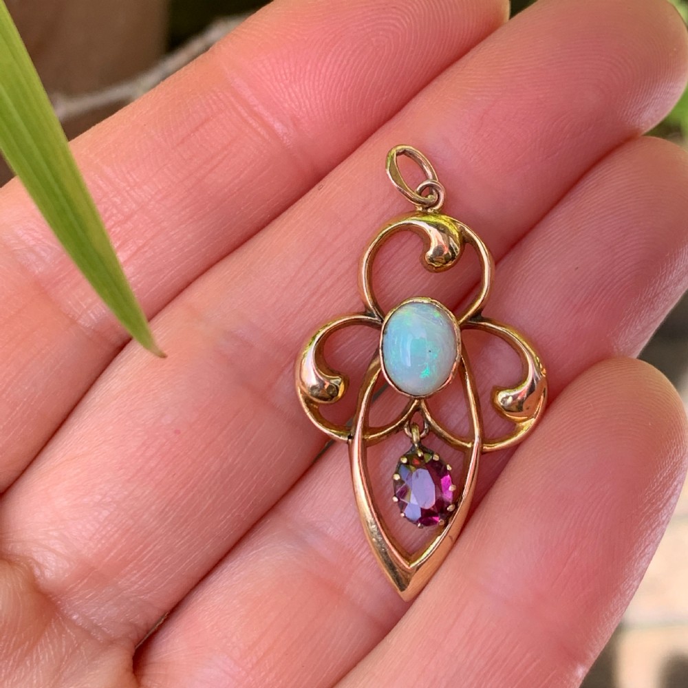 Edwardian Art Nouveau Opal 9CT Gold Pendant View VIII