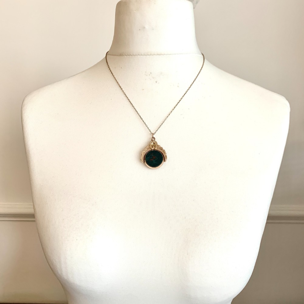 Large Victorian 1900 Bloodstone Horseshoe Swivel Fob Pendant in 9CT Rose Gold View VIII