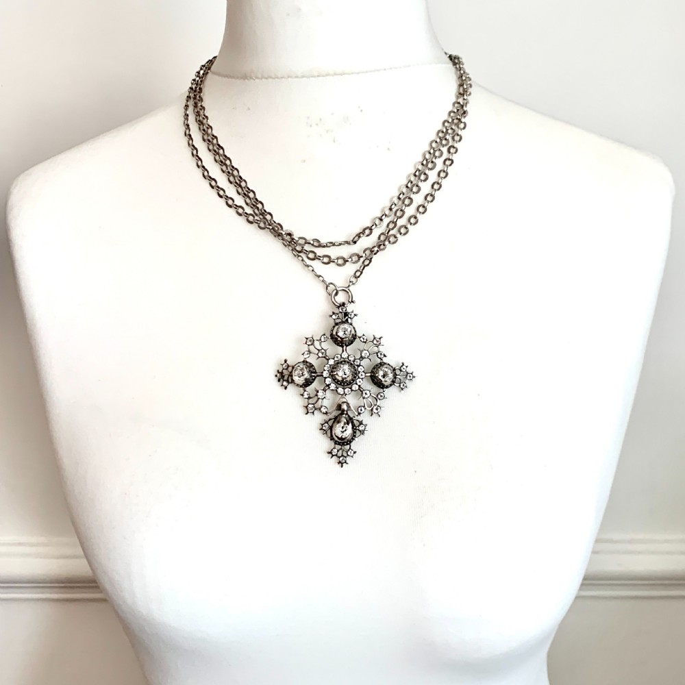 Antique Very Long Silver Longuard Chain View VI