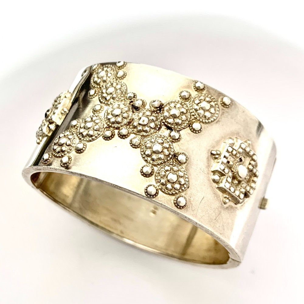 Victorian 1882 Sterling Silver Hinged Cuff Bangle 