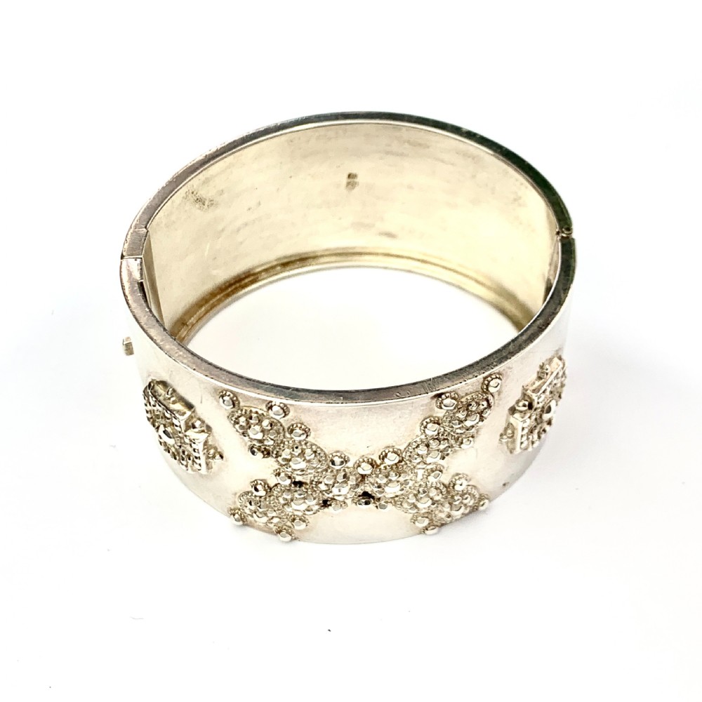 Victorian 1882 Sterling Silver Hinged Cuff Bangle  View VII