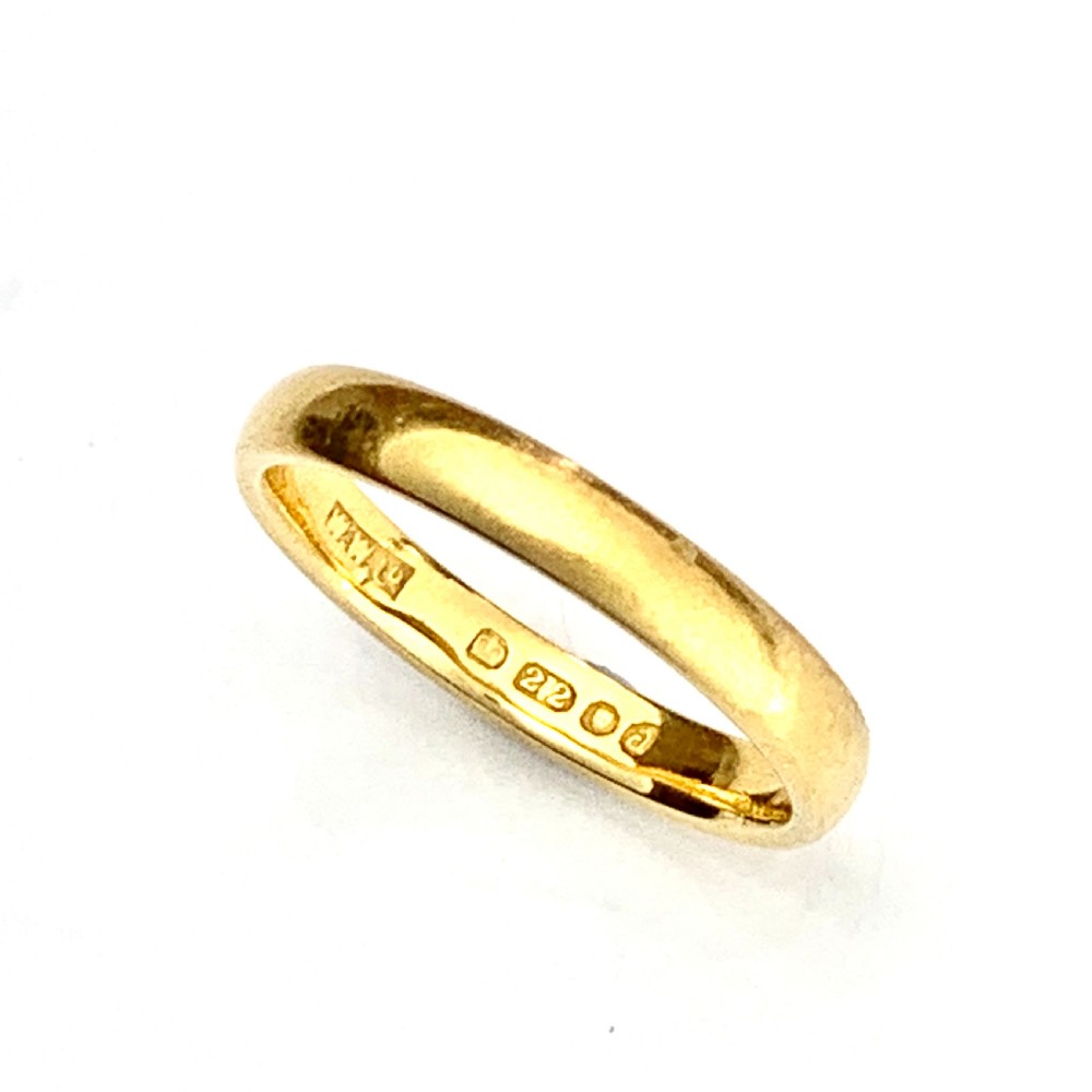 Vintage 22CT Gold Wedding Band  View IV