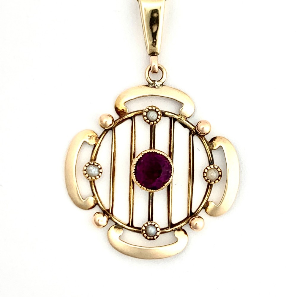 Edwardian 9CT Gold Amethyst and Pearl Lavalier Pendant Necklace View VI
