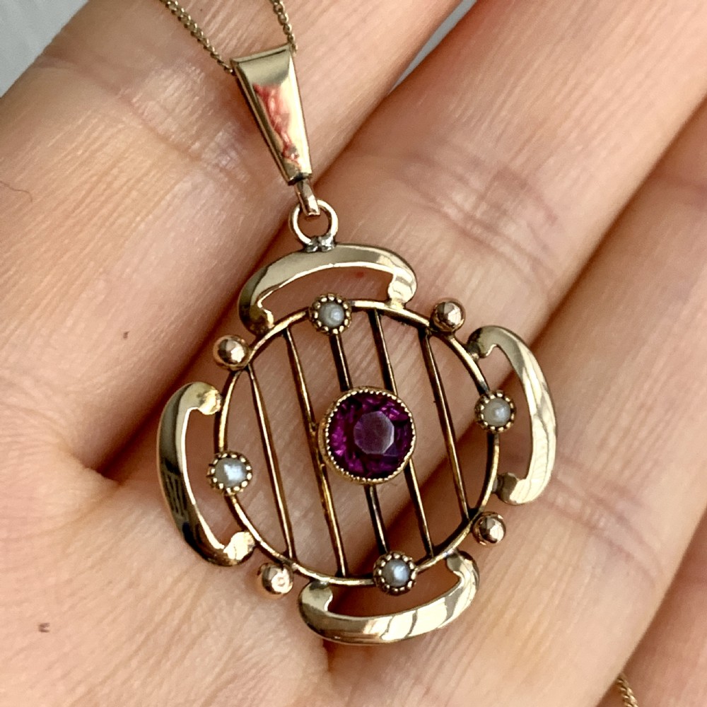 Edwardian 9CT Gold Amethyst and Pearl Lavalier Pendant Necklace View VIII