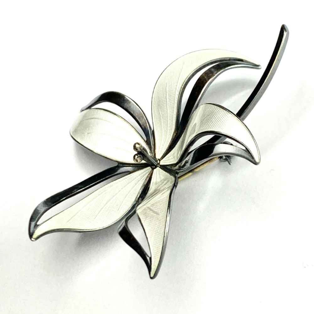 RESERVED for J • Large Vintage Hroar Prydz Silver and White Enamel Flower Brooch View VIII