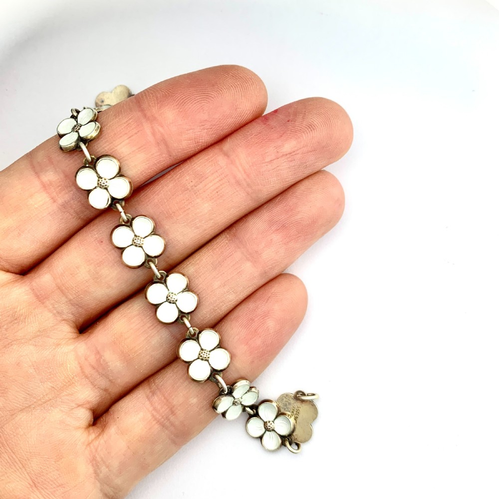 David Andersen Norwegian Silver White Enamel Flower Bracelet View IV