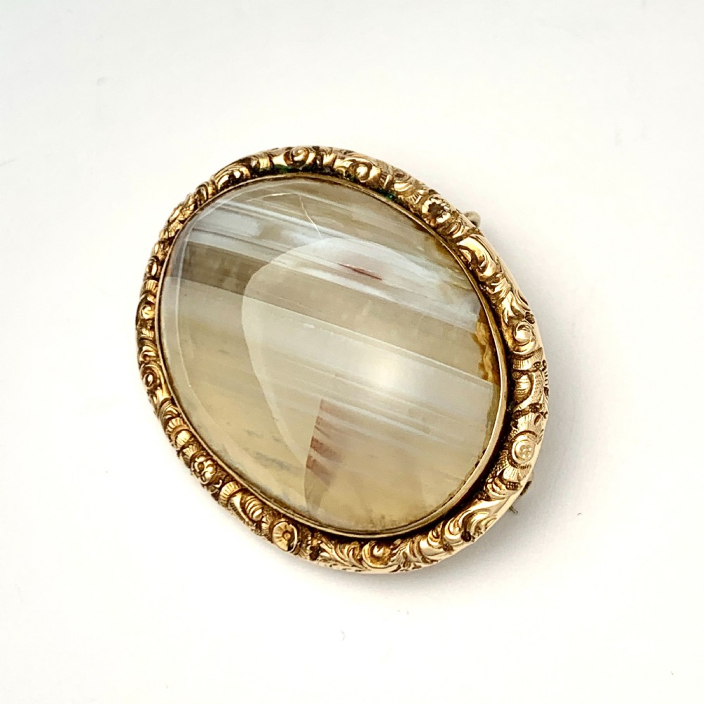 Large Victorian 9CT Gold Oval Agate Brooch / Pendant View IV