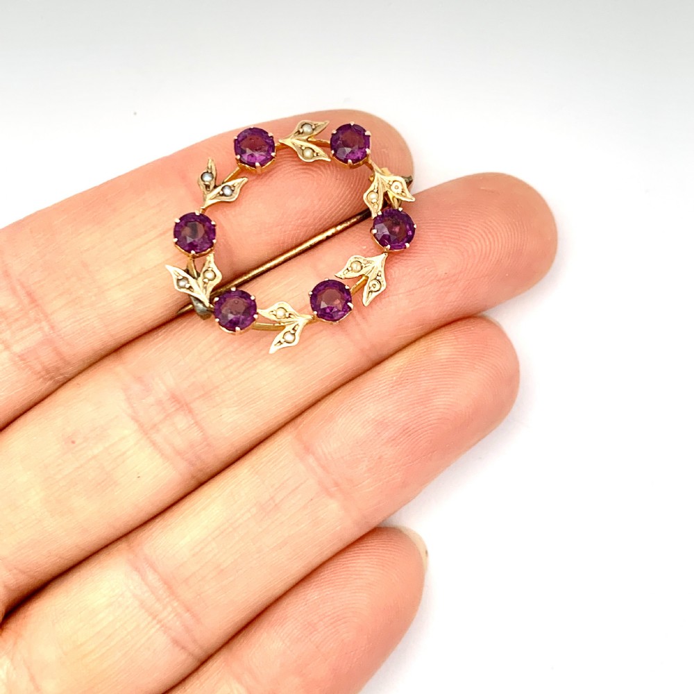 Edwardian 9CT Gold Almandine Garnet and Seed Pearl Wreath Brooch View IV