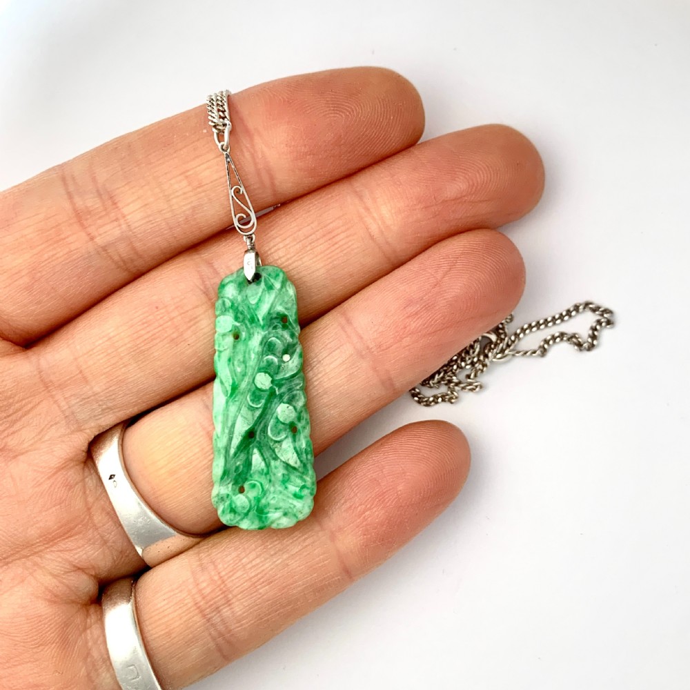 9CT White Gold Art Deco Carved Jade Pendant Necklace View III