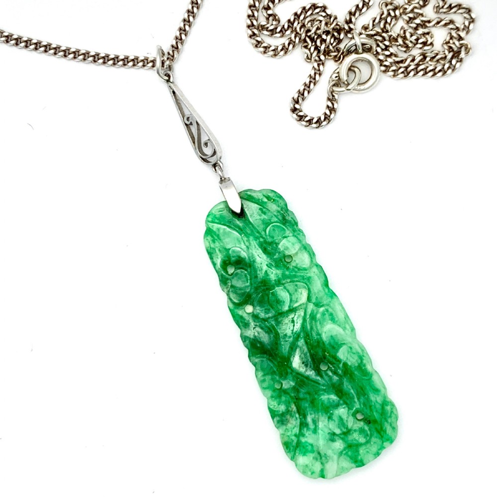 9CT White Gold Art Deco Carved Jade Pendant Necklace View V